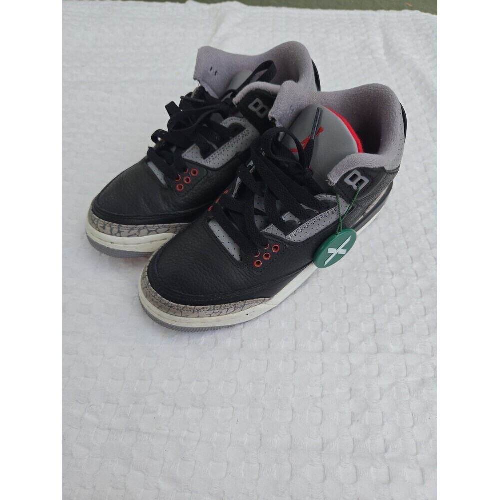 Jordan Air Jordan 3 DM0967-010 Black Grey Red Unisex Kids Sneakers 4Y